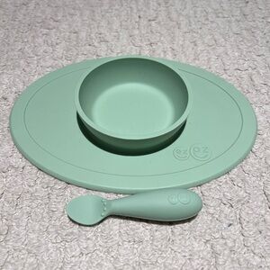 EzPz bowl and spoon set. Green.